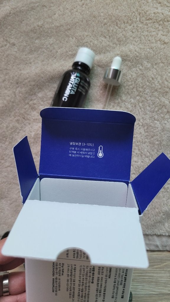 グルタ ビタミンC トーニング アンプル/IOPE/美容液を使ったクチコミ(2枚目)