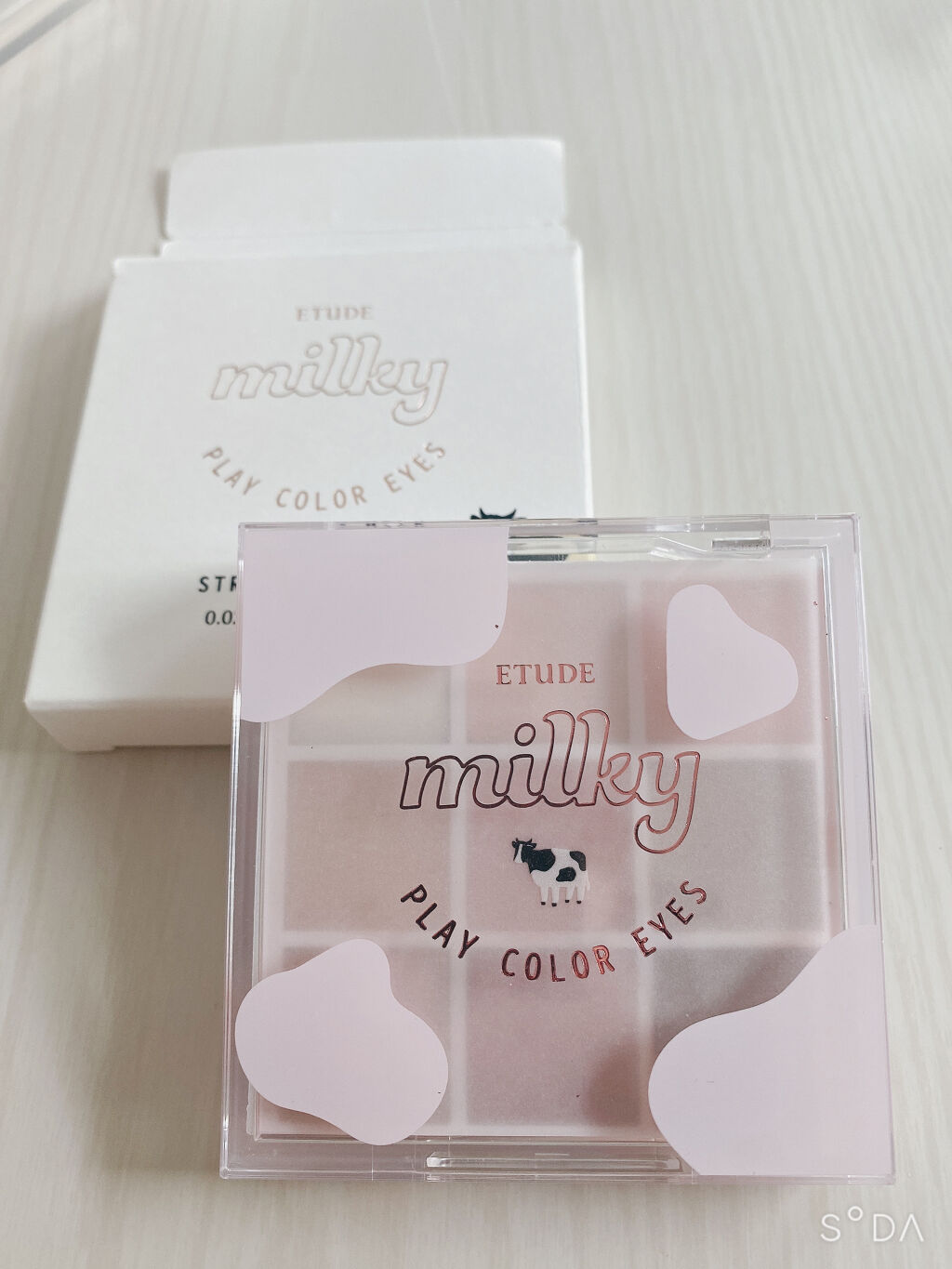 プレイカラーアイズ ≪ミルキーコレクション≫/ETUDE/アイシャドウパレットを使ったクチコミ（1枚目）