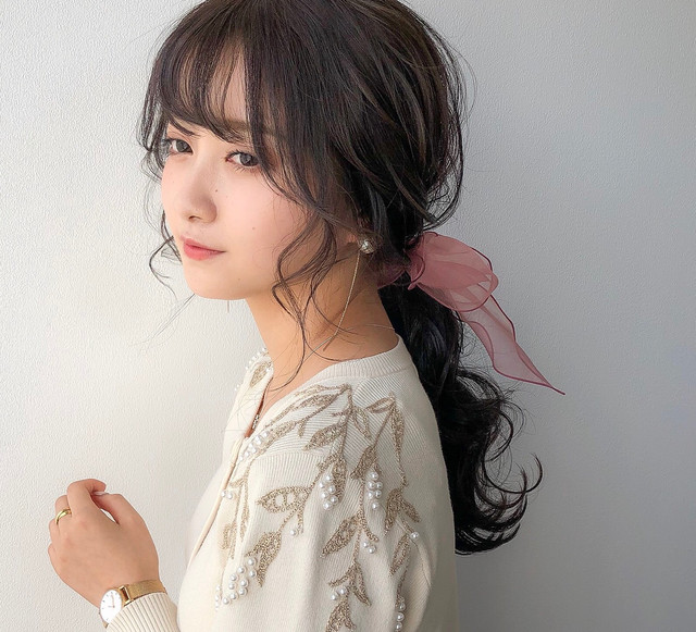 ローポニーのまとめ髪