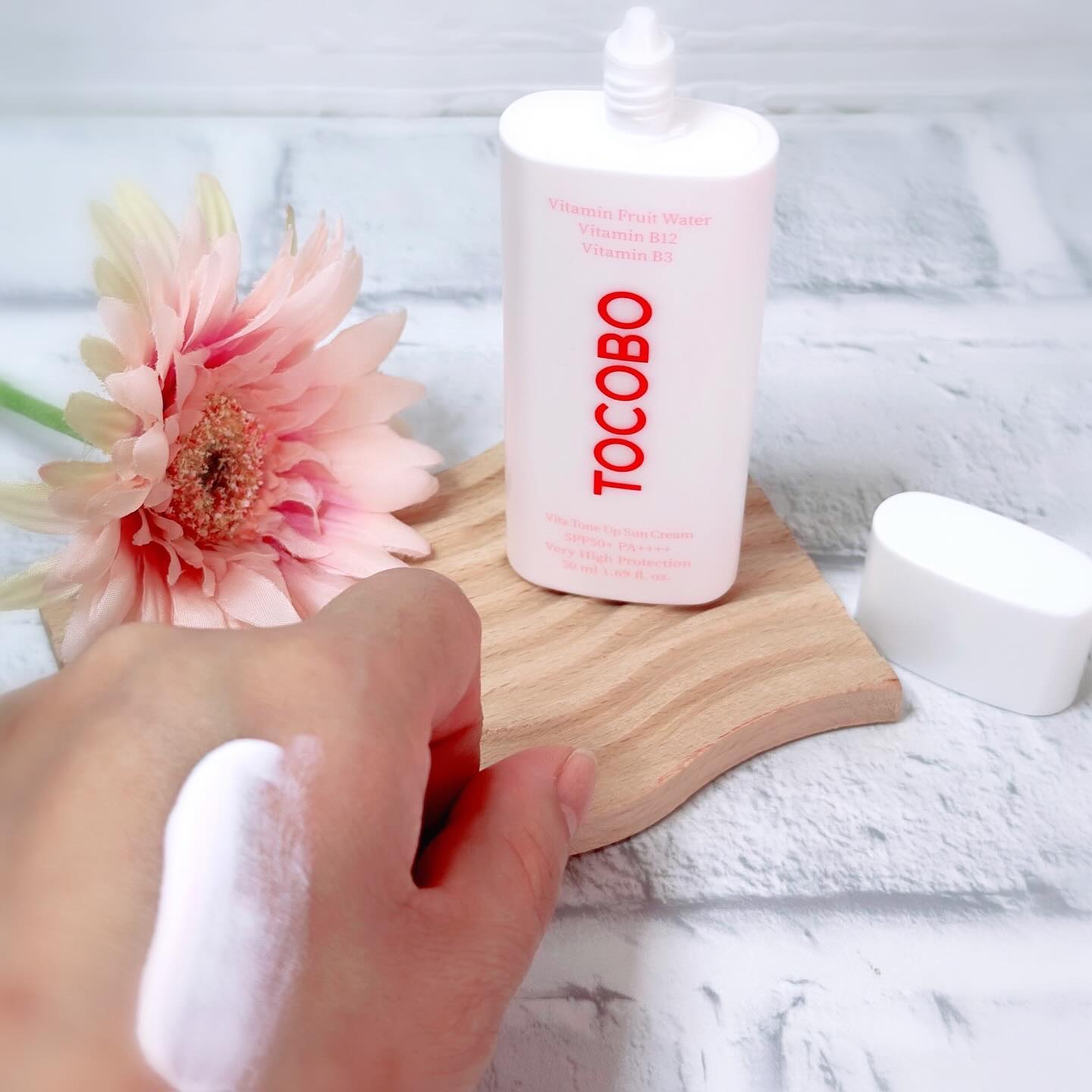 ビタトーンアップサンクリーム/TOCOBO/日焼け止めクリームを使ったクチコミ（3枚目）