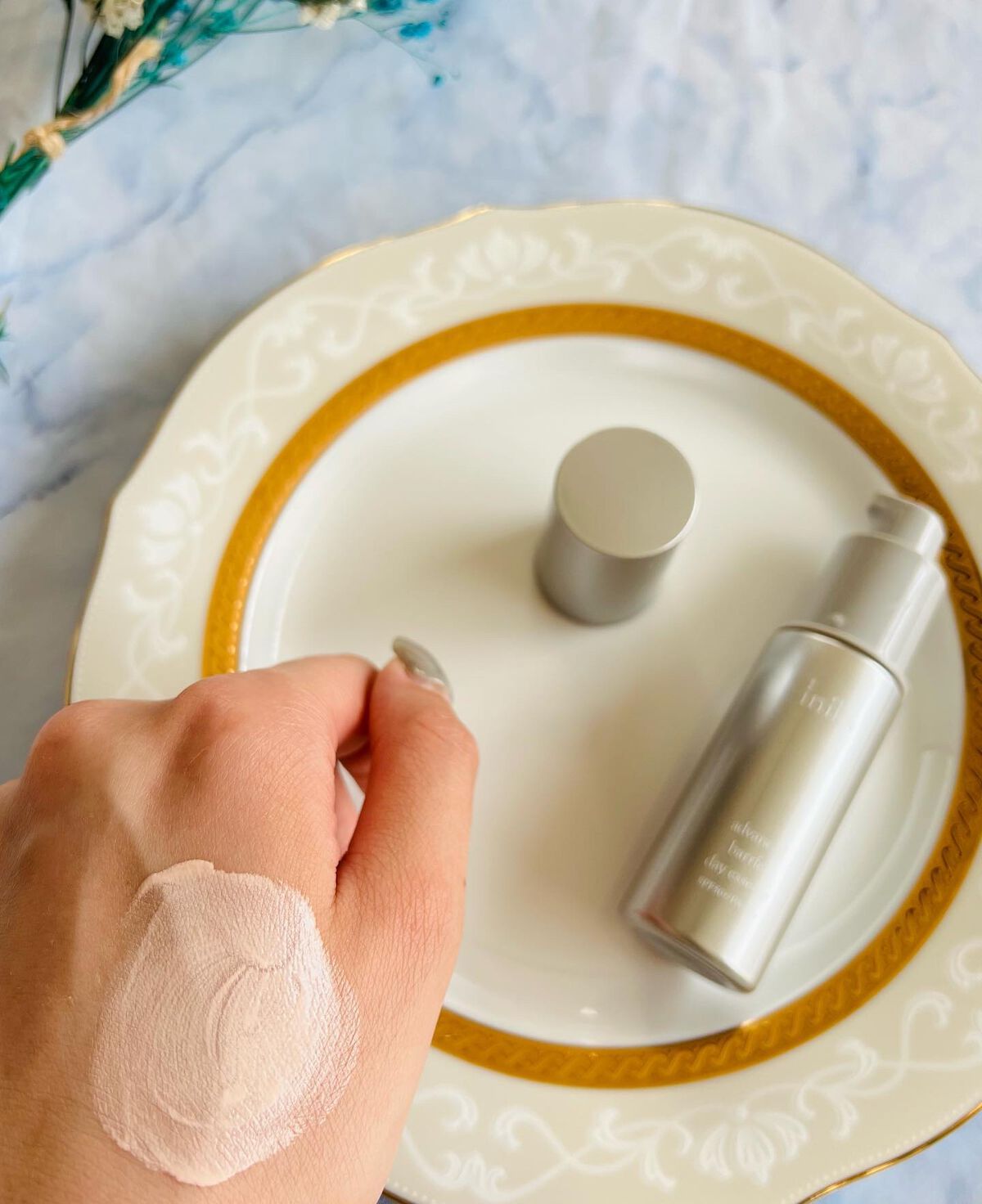 アドバンスバリア デイエッセンス/iniks/日焼け止めローションを使ったクチコミ（3枚目）