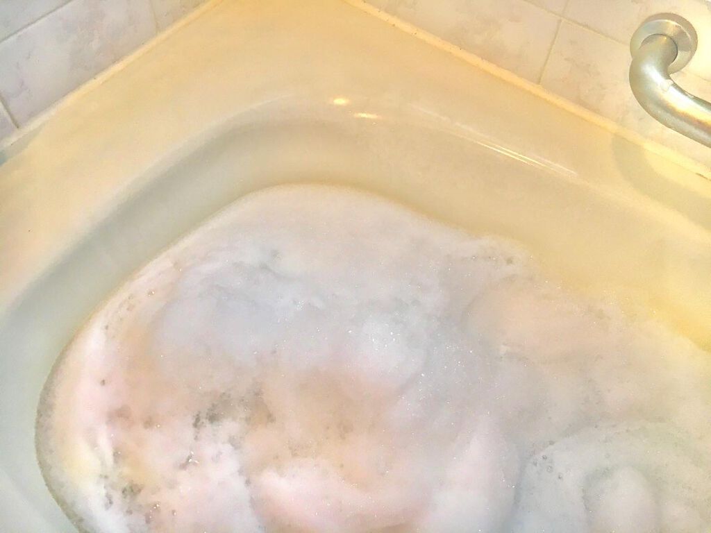 贅沢泡とろ 入浴料 アンバーミルクの香り/お湯物語/入浴剤を使ったクチコミ(7枚目)
