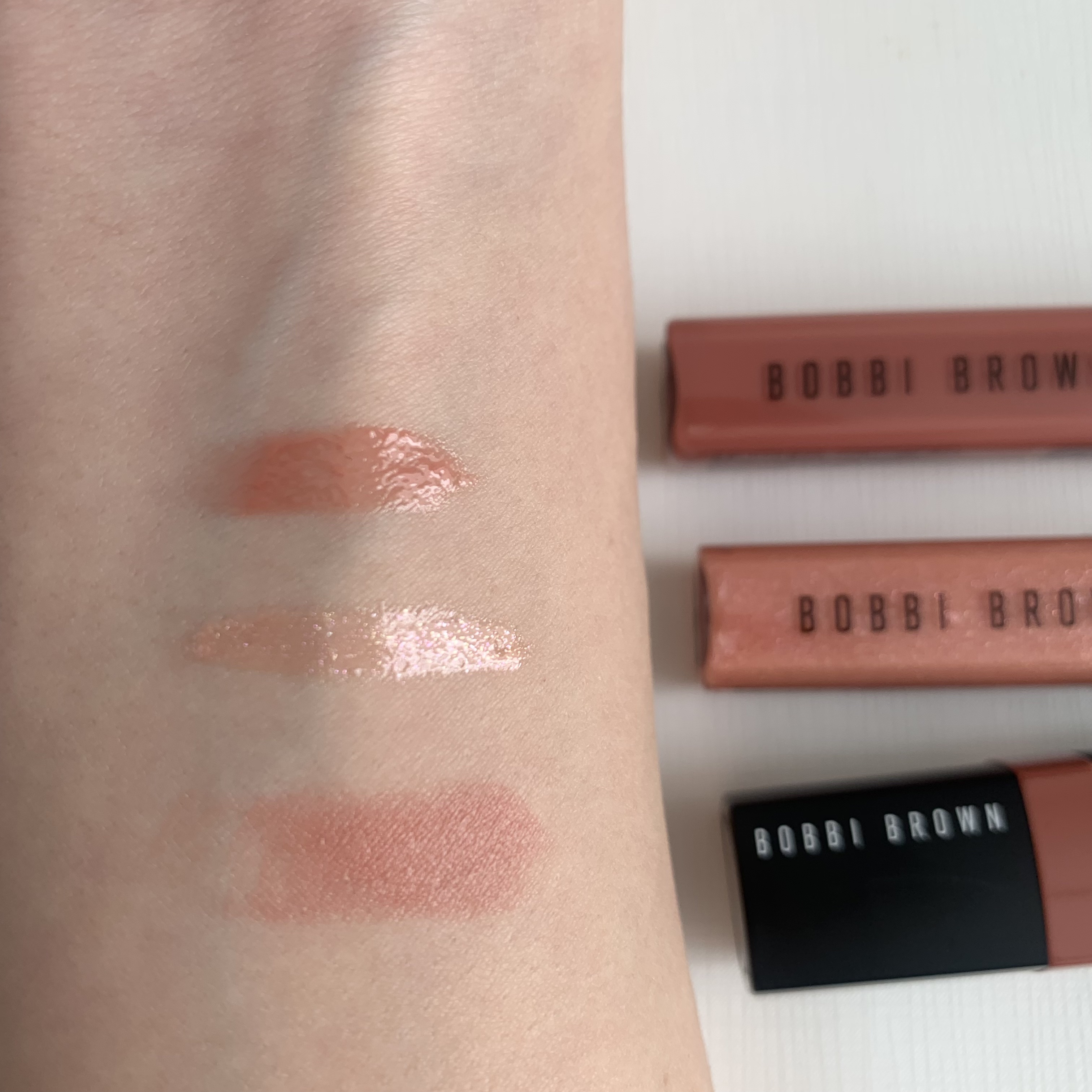 クラッシュド リップ カラー 26 サザンヌード/BOBBI BROWN/口紅を使ったクチコミ（2枚目）
