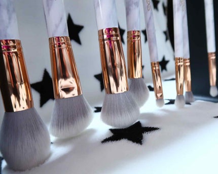 SIXPLUS 大理石柄のメイクブラシ8本セット/SIXPLUS/メイクブラシを使ったクチコミ(4枚目)