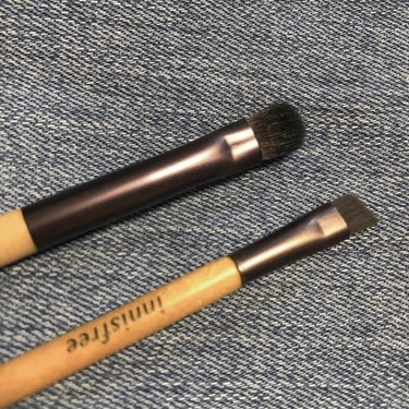 CONTOURING BRUSH (アイシャドウ ブラシ)/innisfree/メイクブラシを使ったクチコミ（3枚目）