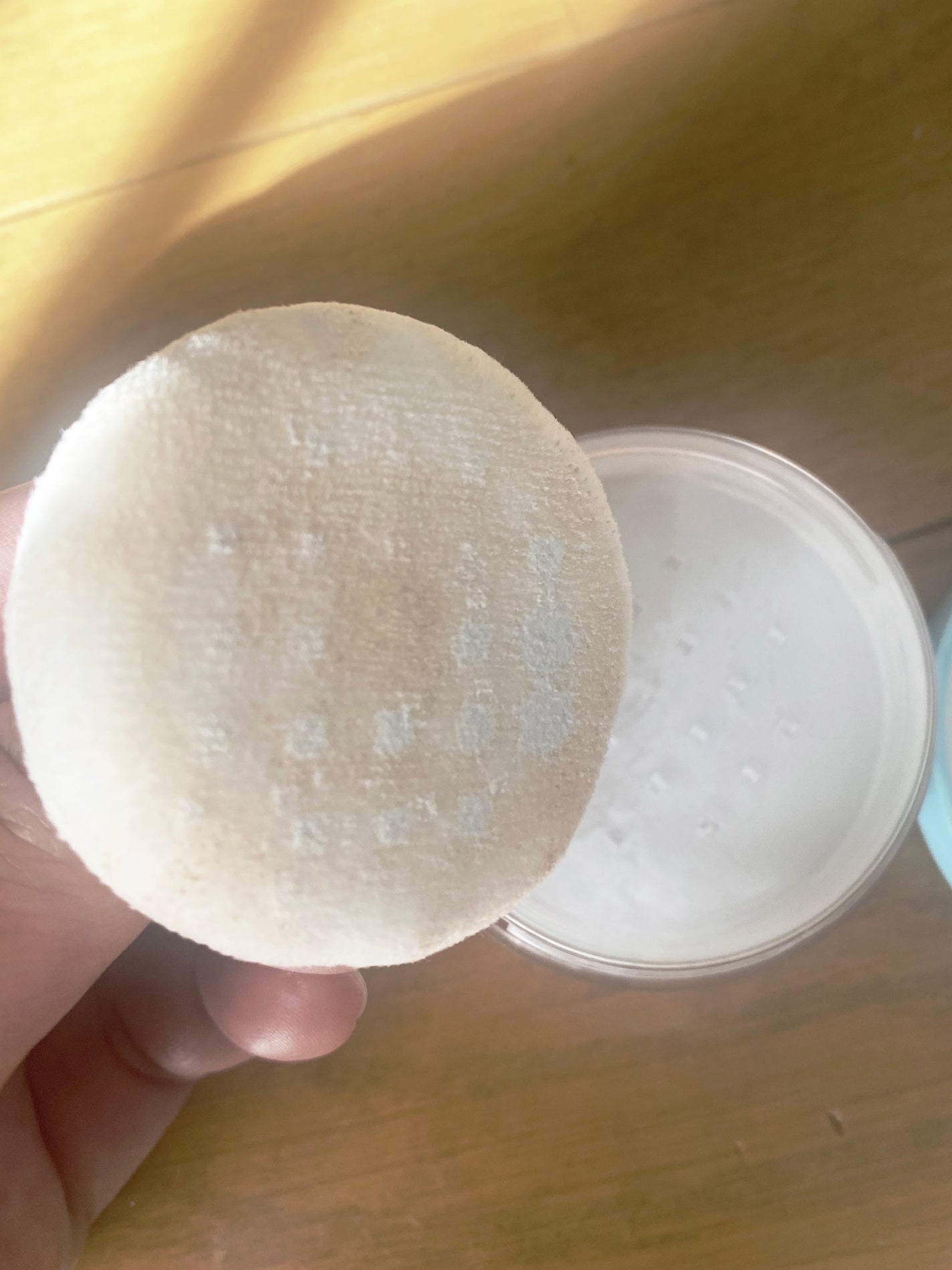 メイク キープ パウダー COOL/コーセーコスメニエンス/ルースパウダーを使ったクチコミ(2枚目)