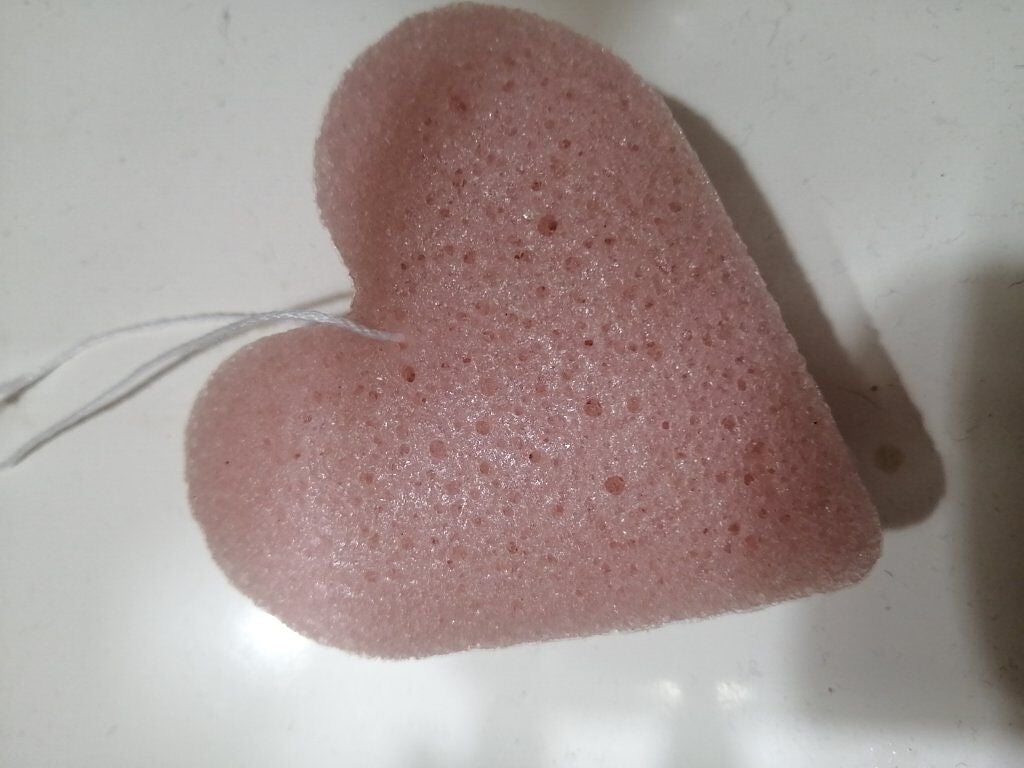 こんにゃくパフ (ハート)/DAISO/パフ・スポンジを使ったクチコミ(1枚目)