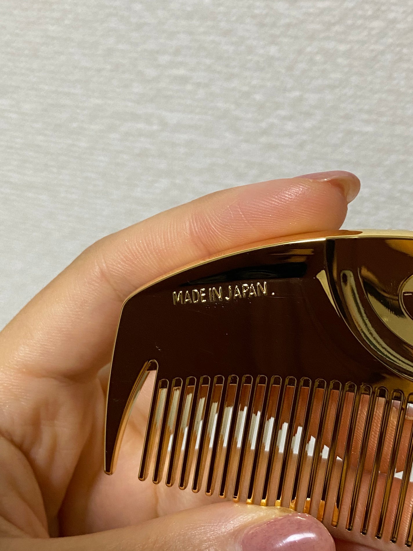 (R)K24GPツキ ゴールド/LOVECHROME/ヘアコームを使ったクチコミ(3枚目)