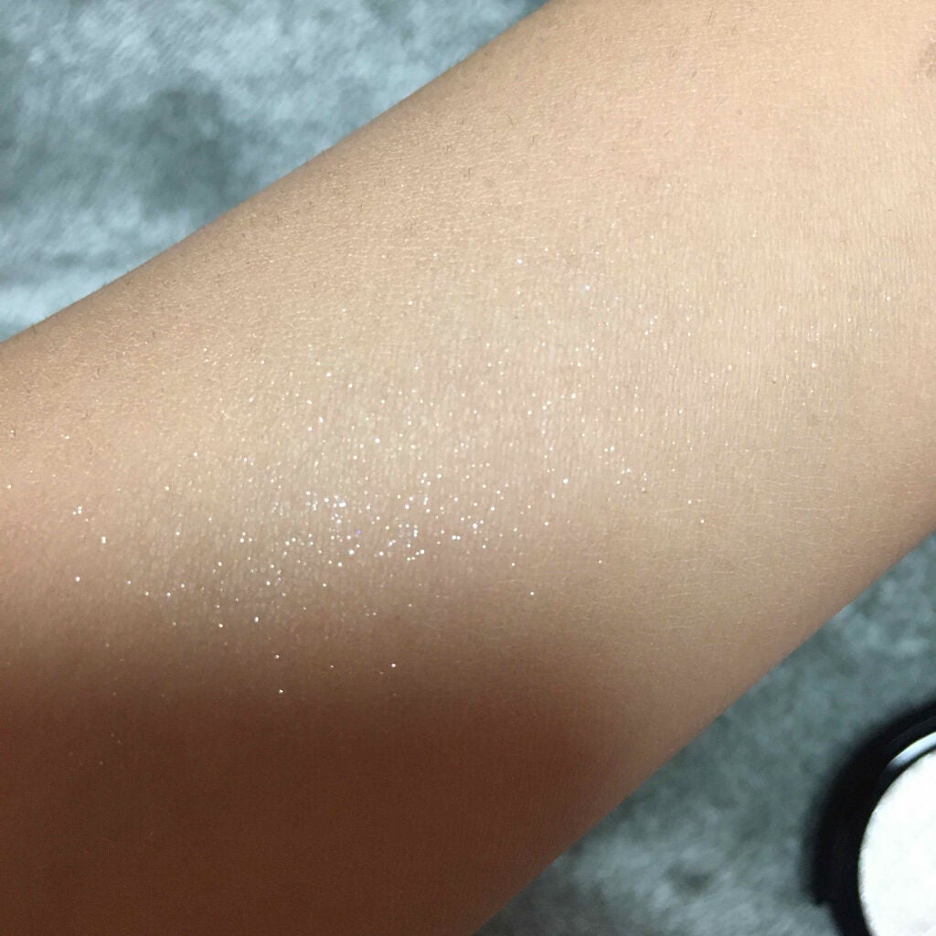 UR GLAM バウンシーハイライター/U R GLAM/パウダーハイライトを使ったクチコミ(3枚目)