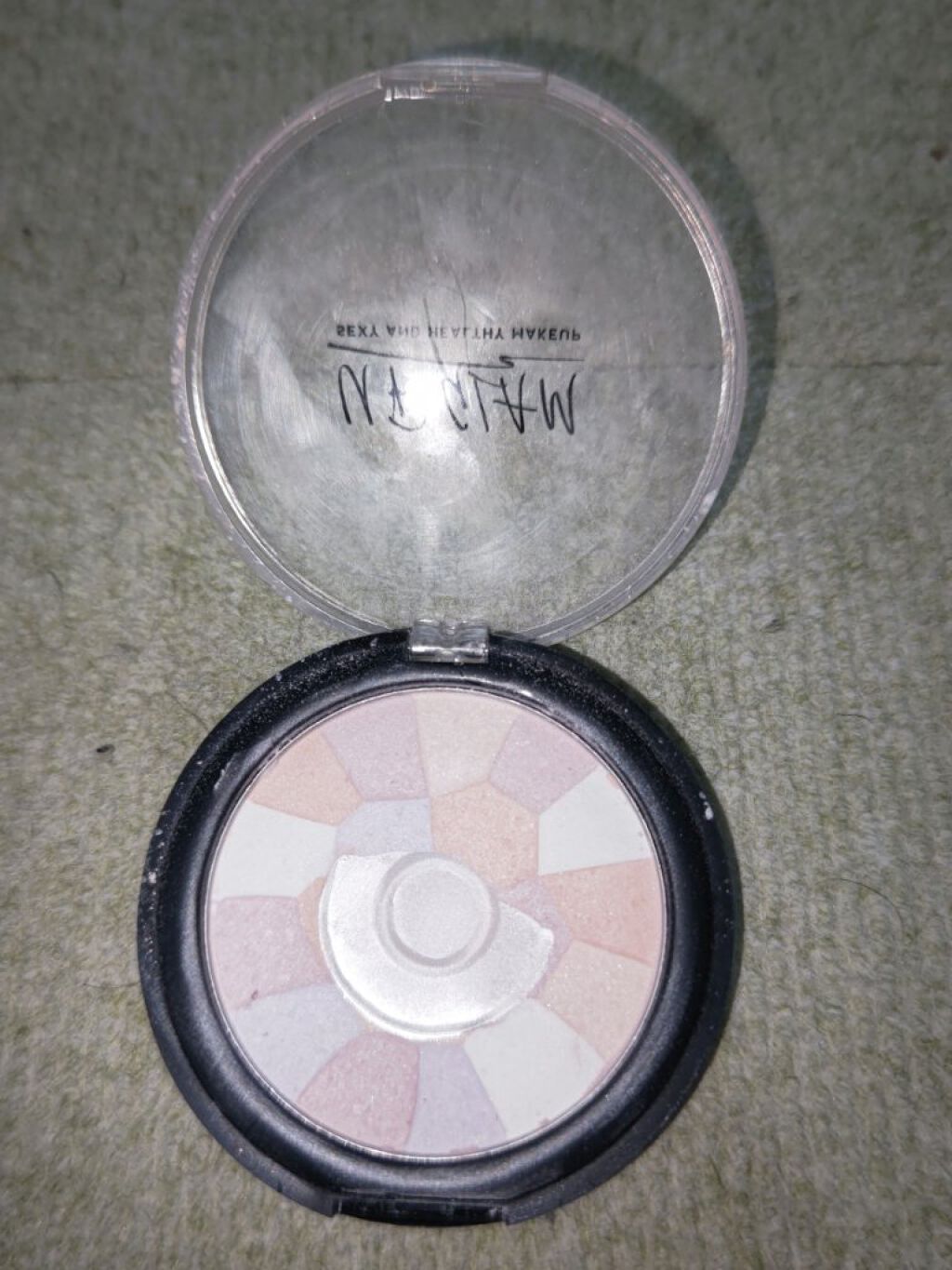 UR GLAM　MARBLE FACE POWDER NA/U R GLAM/プレストパウダーを使ったクチコミ（1枚目）