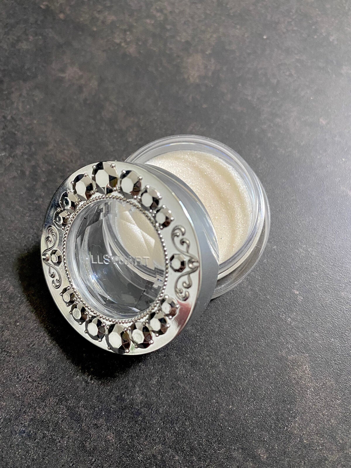 アイジュエルデュー/JILL STUART/ジェル・クリームアイシャドウを使ったクチコミ(1枚目)