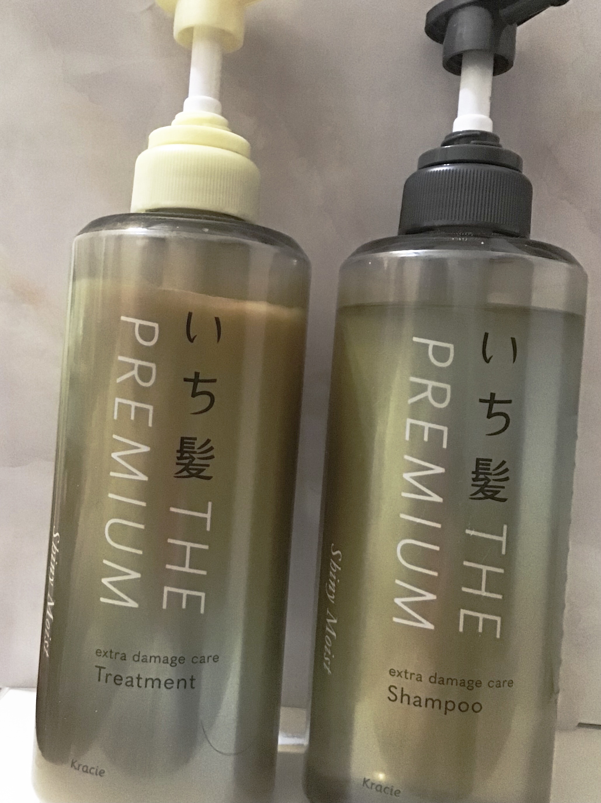 THE PREMIUM エクストラダメージケアシャンプー／トリートメント（シャイニーモイスト）/いち髪/市販シャンプーを使ったクチコミ（1枚目）