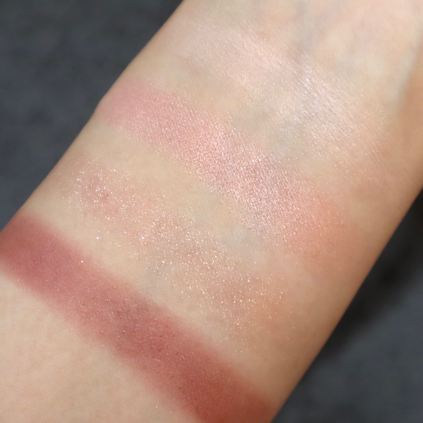 B.A 3Dオアシス アイカラー 02 デイジーブーケ/B.A/パウダーアイシャドウを使ったクチコミ（3枚目）