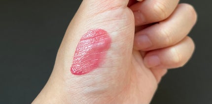 アンドバイロムアンド グラッシーボムティント/&nd by rom&nd/リップティントを使ったクチコミ(2枚目)