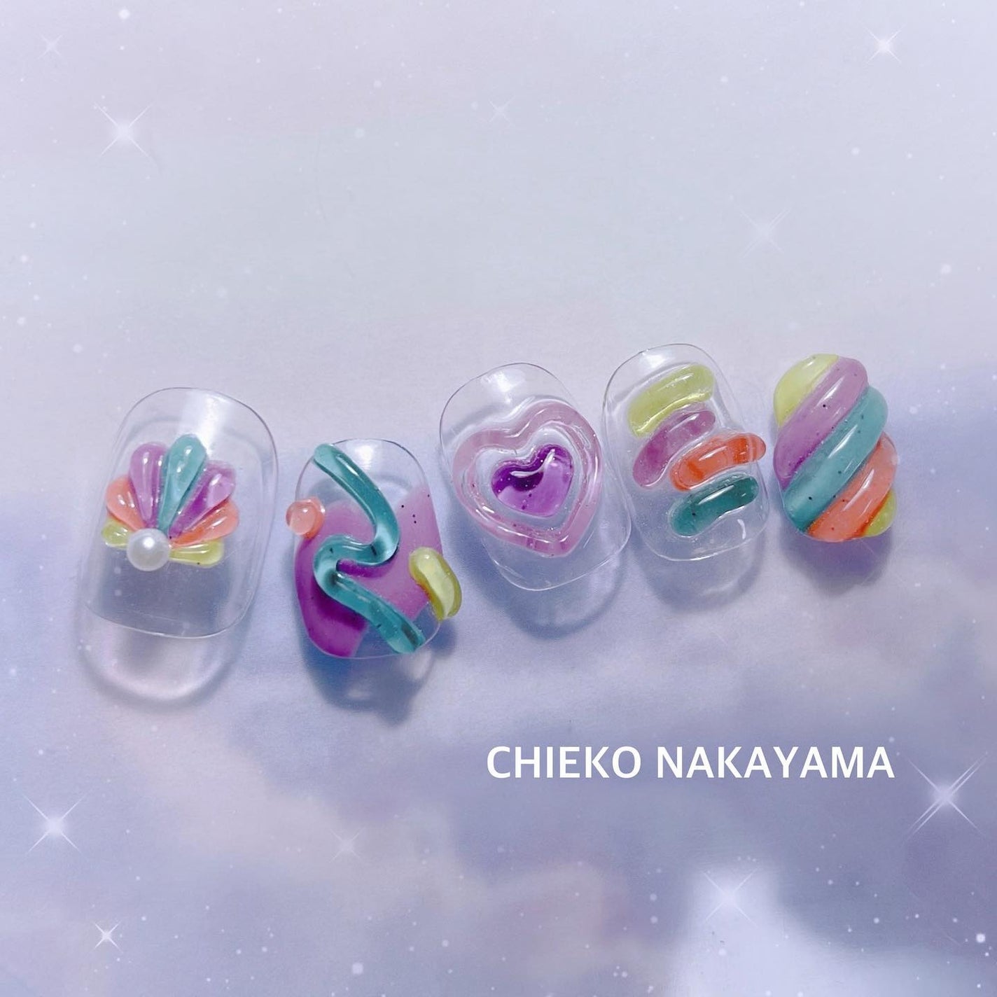 なかやまちえこ on LIPS 「JellyBelly365日ネイル142日め⠀⠀@pregel..」(1枚目)