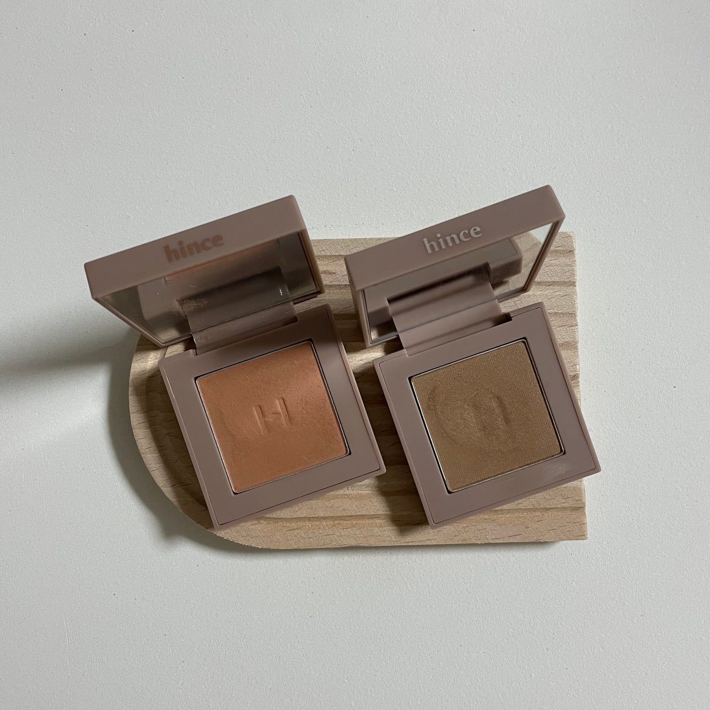 ニューデップスアイシャドウ/hince/単色アイシャドウを使ったクチコミ(1枚目)