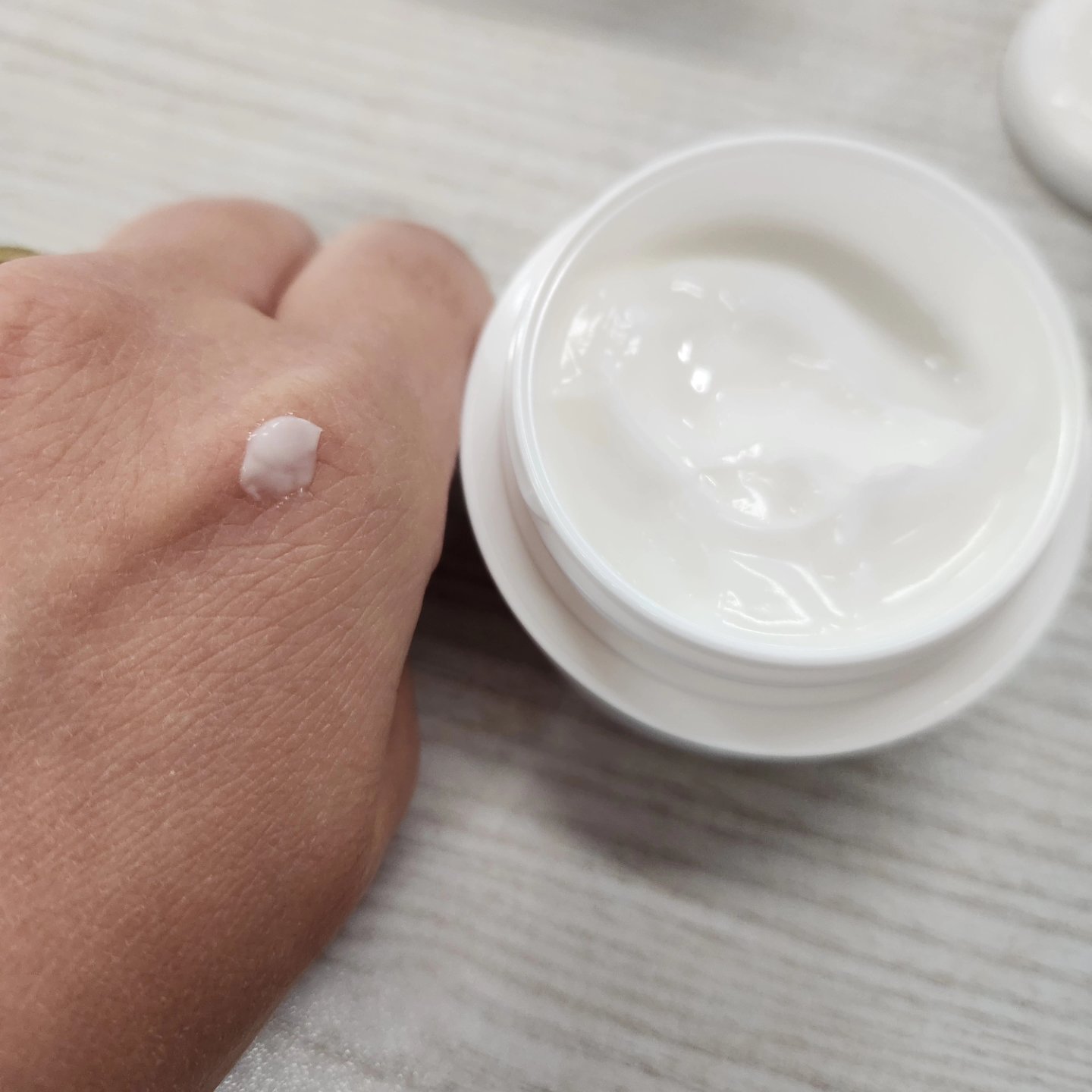 TNAホワイトニングクリーム/demarrer/フェイスクリームを使ったクチコミ（3枚目）