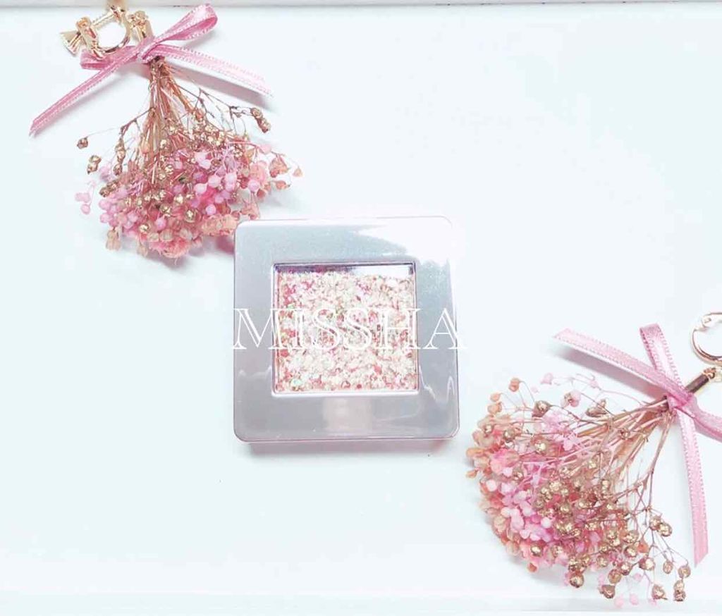 グリッタープリズム シャドウ/MISSHA/グリッターを使ったクチコミ（1枚目）