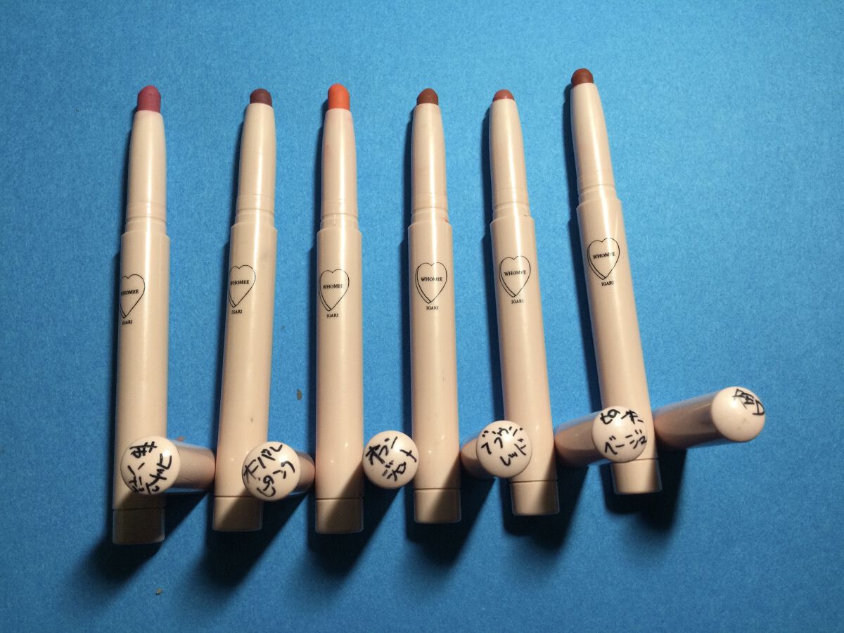 マットリップクレヨン/WHOMEE/口紅を使ったクチコミ（2枚目）