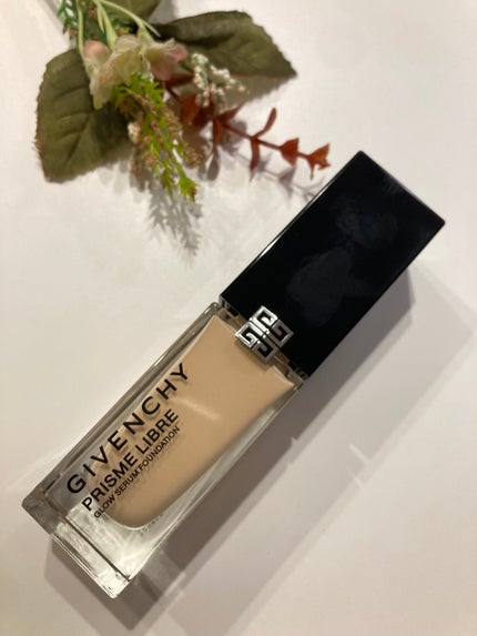 プリズム・リーブル・スキンケアリング・グロウ/GIVENCHY/リキッドファンデーションを使ったクチコミ(1枚目)
