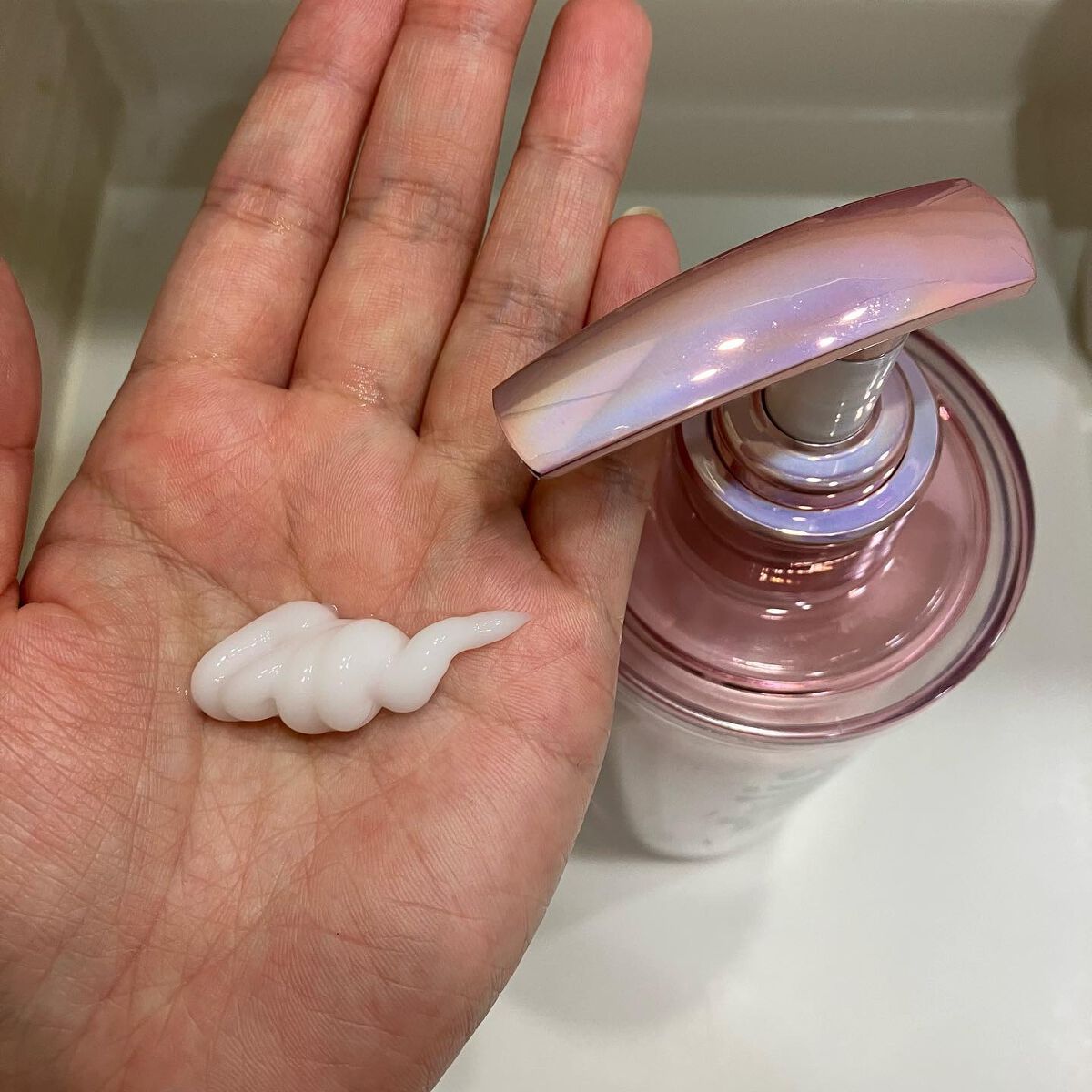 ウォーターコンク モイスト シャンプー(桜ver.)/ヘアトリートメント(桜ver.)/ululis/市販シャンプーを使ったクチコミ(4枚目)