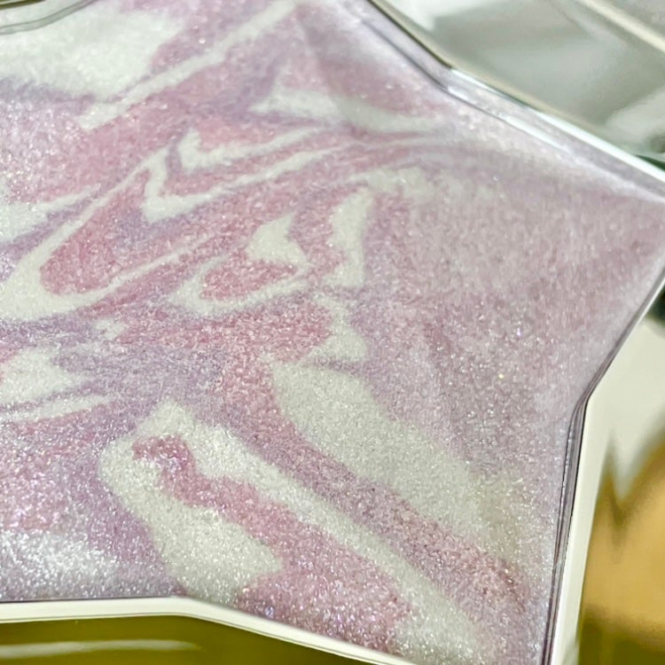 スターダストダイヤモンドハイライトパウダー/PERFECT DIARY/パウダーハイライトを使ったクチコミ(4枚目)