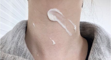 ベラ アルティメットエージ ネッククリーム/VELLA/フェイスクリームを使ったクチコミ(2枚目)