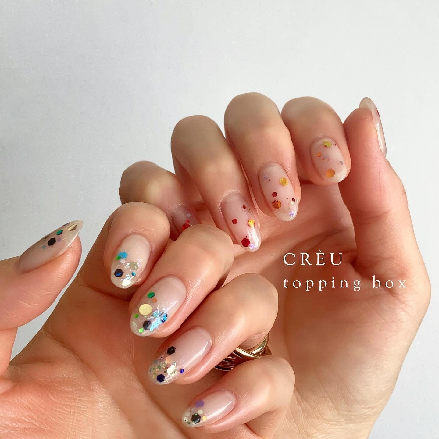 #セルフネイル,#セルフジェルネイル,#グリッターネイルのネイルデザイン