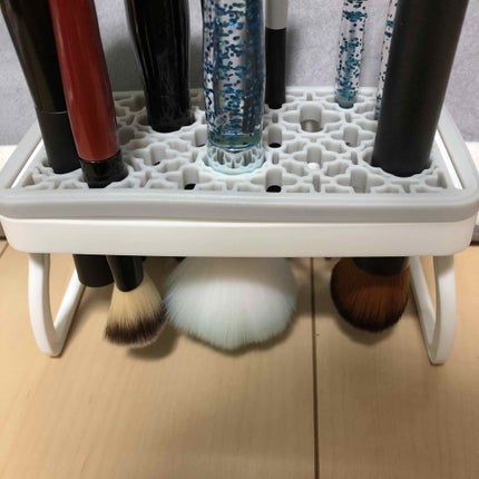 メイクブラシスタンド/セリア/その他化粧小物を使ったクチコミ(2枚目)