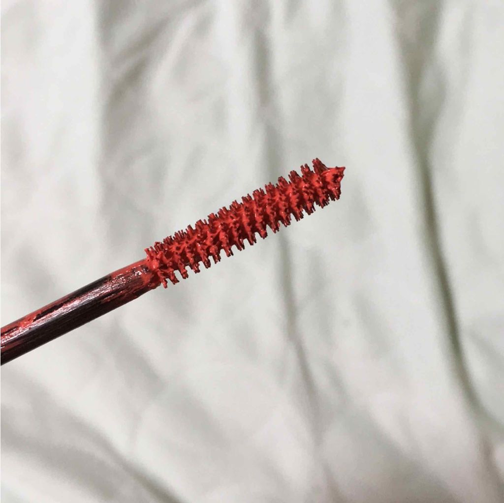 ティアラガール TGカラーマスカラRのクチコミ「去年に引き続きまだ私の中ではカラーマスカラブームです！
特にこれは本当に発色が良く綺麗な赤で、.....」（3枚目）