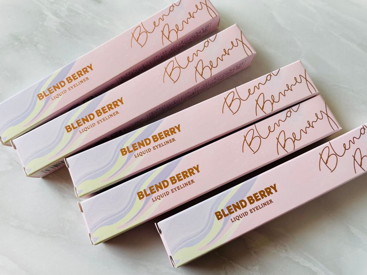 プレイフル リキッドアイライナー/BLEND BERRY/リキッドアイライナーを使ったクチコミ(3枚目)
