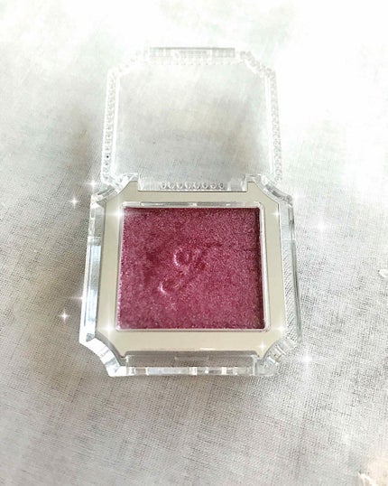 アイコニックルック アイシャドウ/JILL STUART/単色アイシャドウを使ったクチコミ(2枚目)