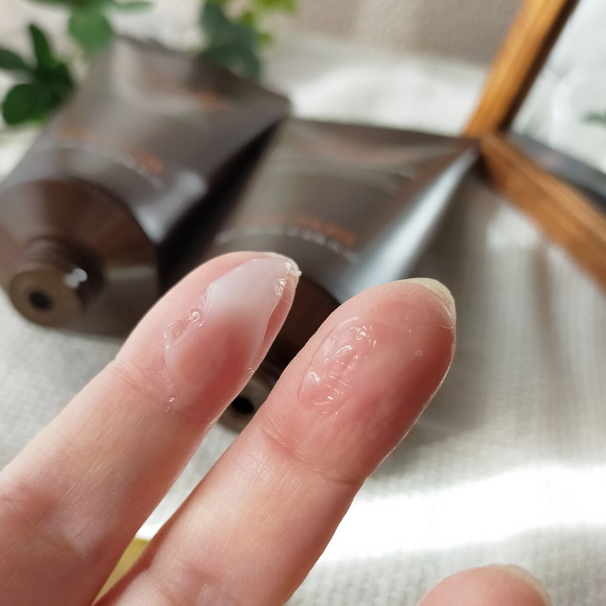 インフューズドパフュームノンウォッシュヘアエッセンス/cos:mura/洗い流すヘアトリートメントを使ったクチコミ(2枚目)