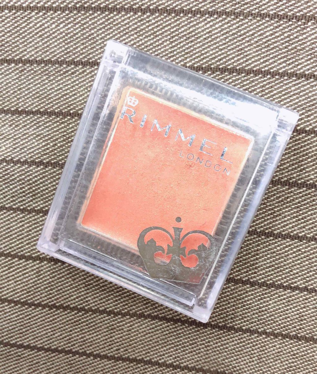 プリズム パウダーアイカラー/リンメル ロンドン/単色アイシャドウを使ったクチコミ（1枚目）