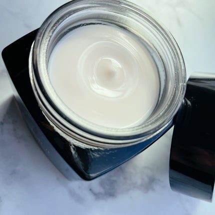 蒼月暁夜のクチコミ「\癒しのエイジング/
FEMMUE
ルミエール ヴァイタルクリーム
毛穴、くすみ、敏感肌.....」(2枚目)