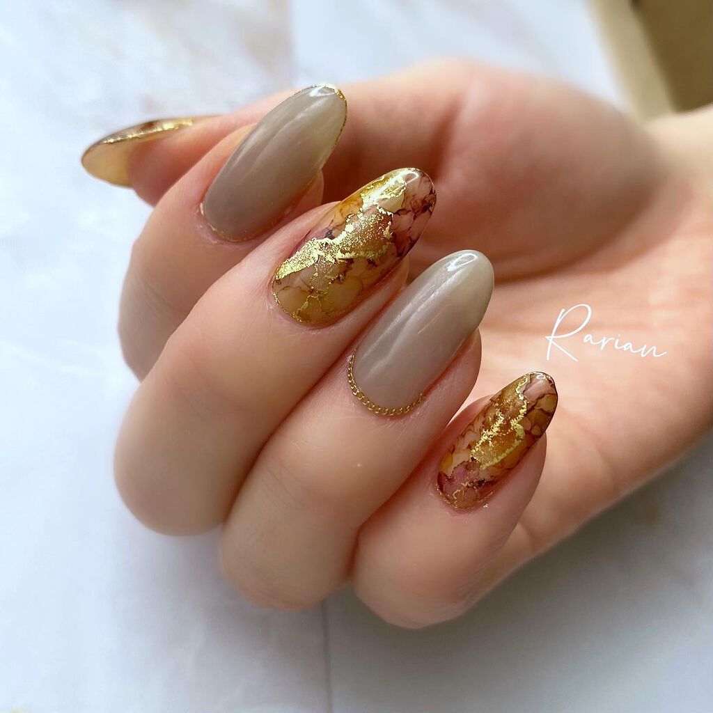 chiho on LIPS 「·͜·⋆꙳マイネイル💅こちらはインクを使ったアート✧︎VETR..」(1枚目)