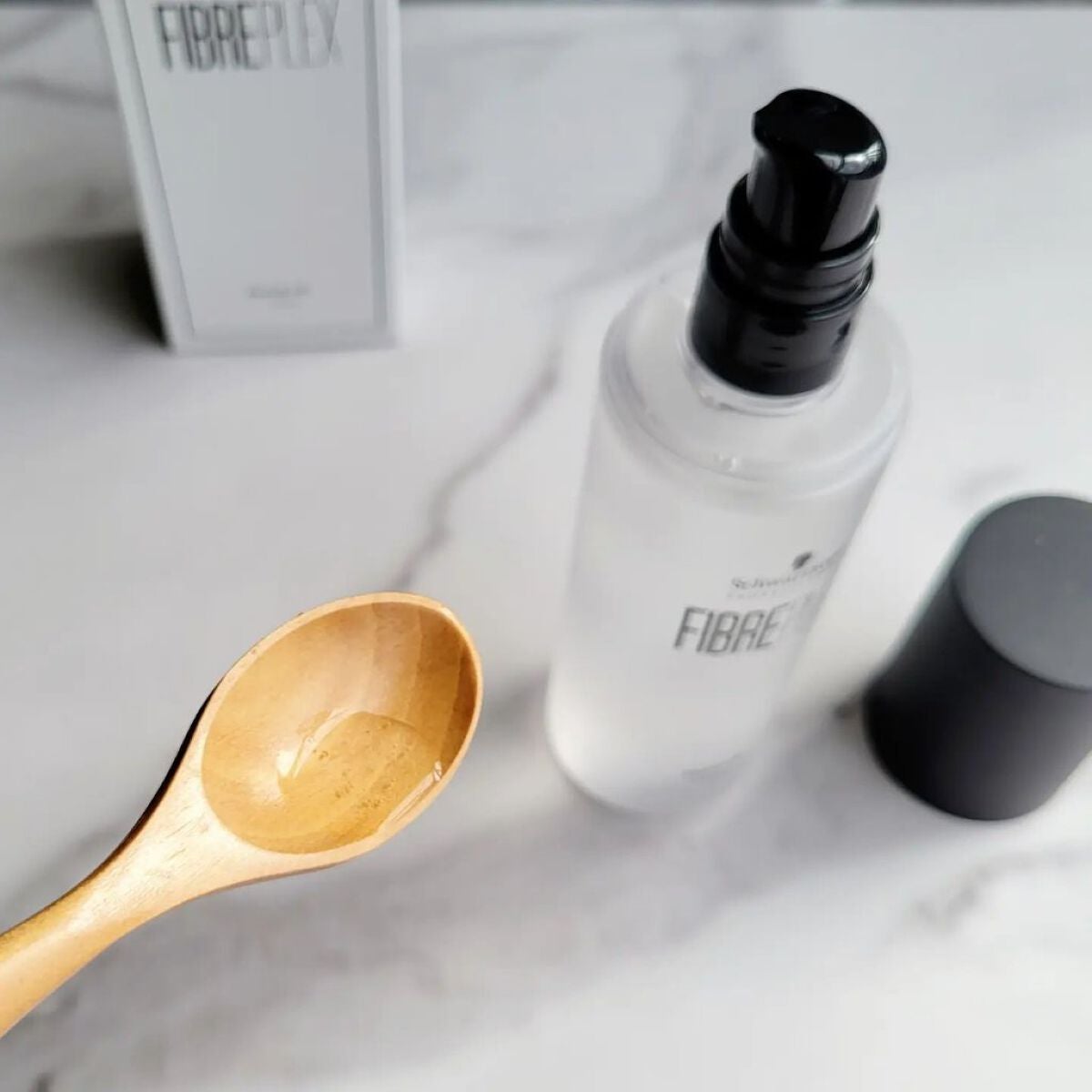 ファイバープレックス ボンドオイル/シュワルツコフ プロフェッショナル/ヘアオイルを使ったクチコミ(2枚目)