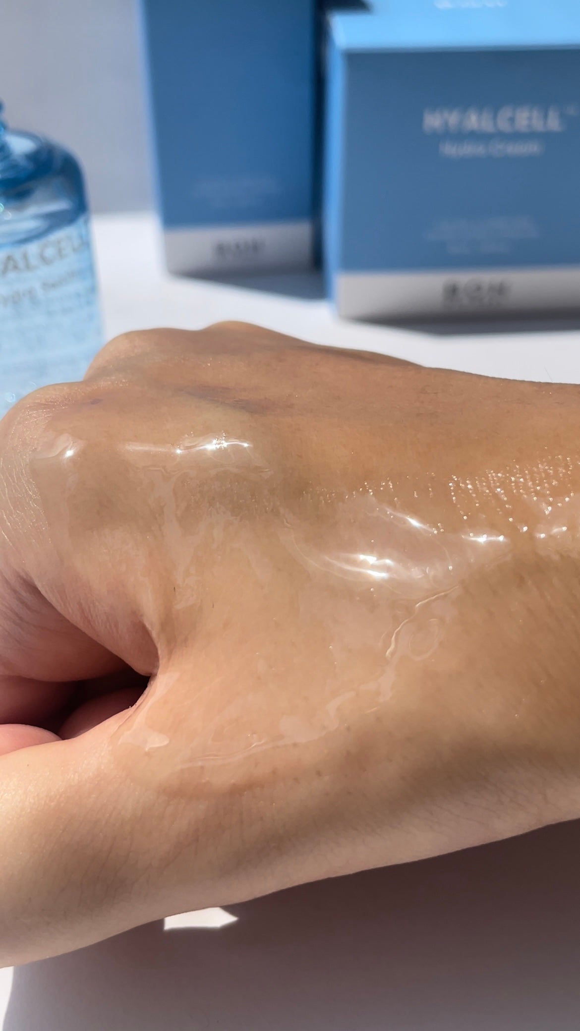 しぃ on LIPS 「_BIOHEALBOH(バイオヒールボ)ヒアルセルハイドラセラ..」(5枚目)