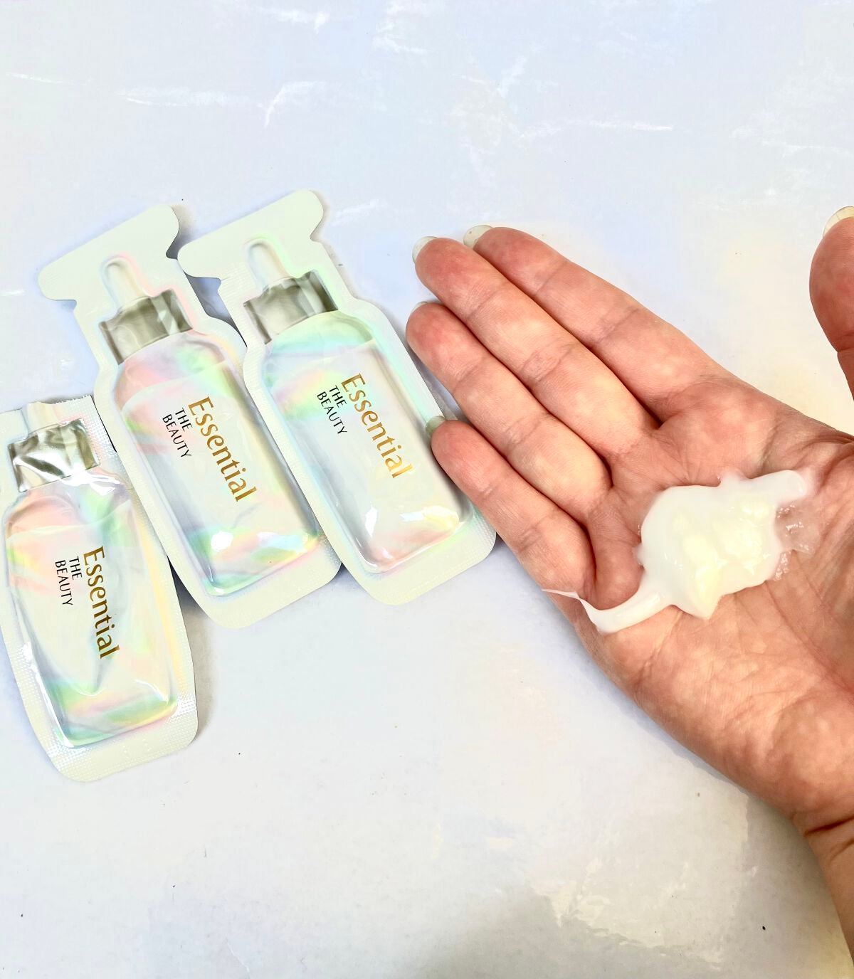 pink_cosme_jvo on LIPS 「4月8日新発売/エッセンシャル うるツヤチャージ ヘアパック☑..」(1枚目)