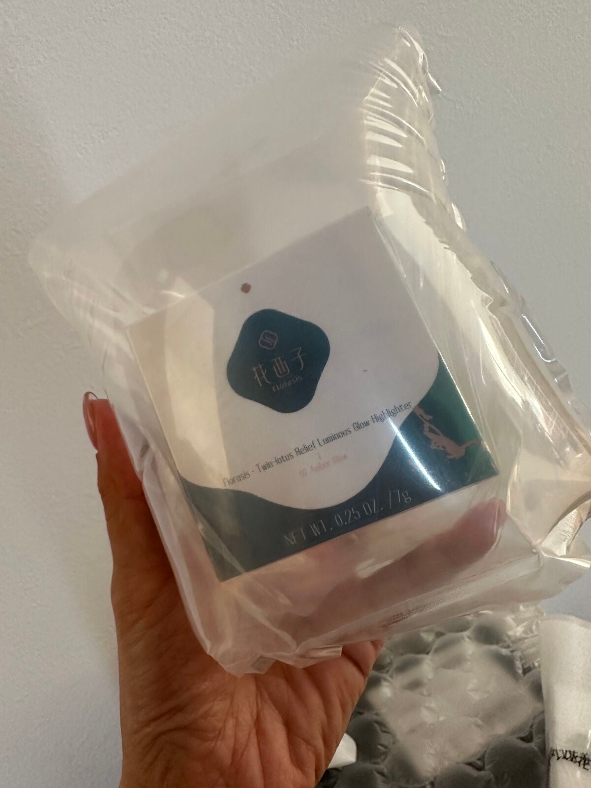 牡丹鏤月浮雕 百鳥朝鳳/花西子/アイシャドウパレットを使ったクチコミ(4枚目)