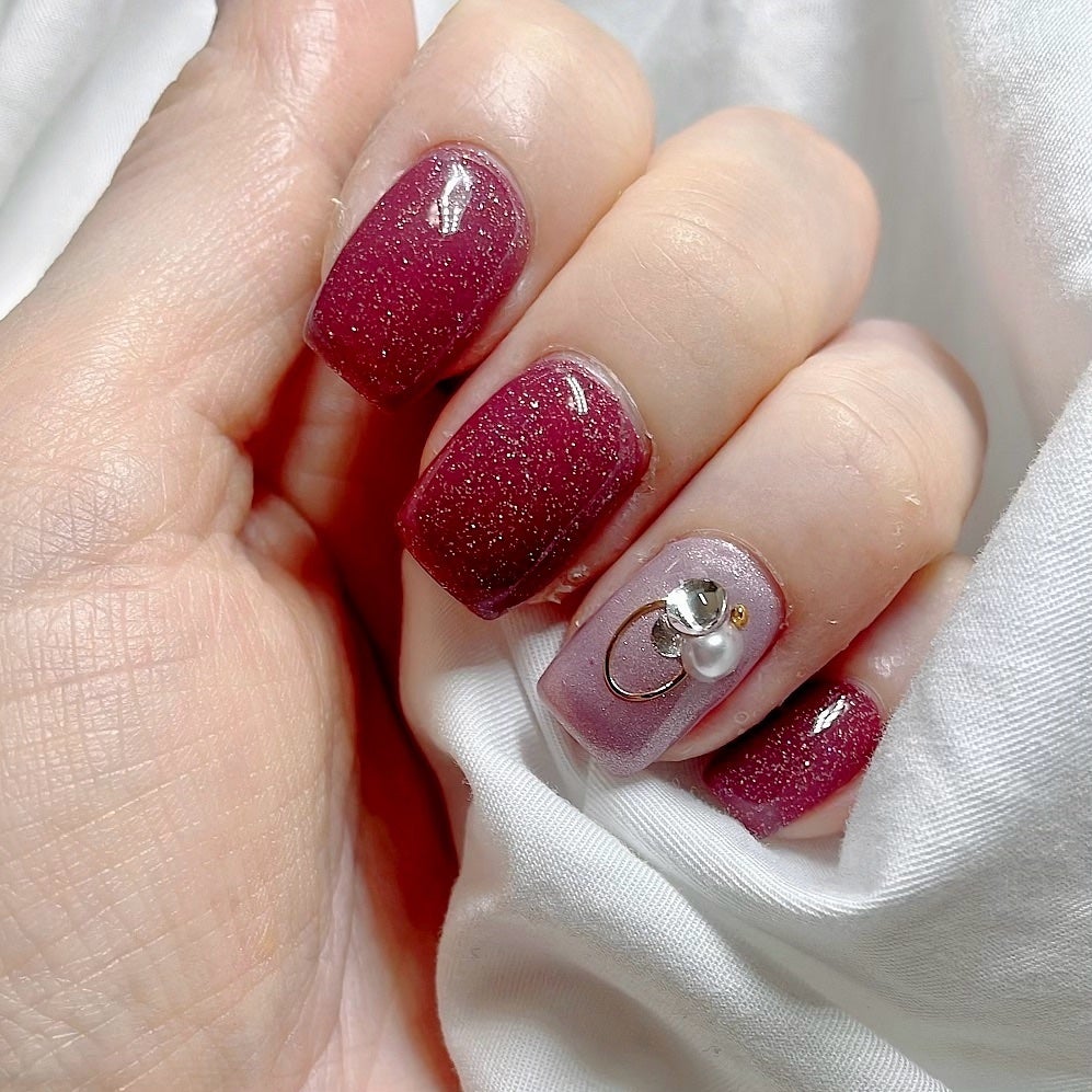 ♡𝙗𝙚𝙠𝙞♡フォロバ100%♡ on LIPS 「💅❤️シックなカラーと、肌馴染み良いカラーと。ラメ感やオーロラ..」(1枚目)