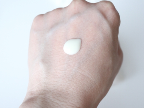 植物から生まれたミツバチUVミルク/アピセラピーコスメティクス/日焼け止めミルクを使ったクチコミ（3枚目）