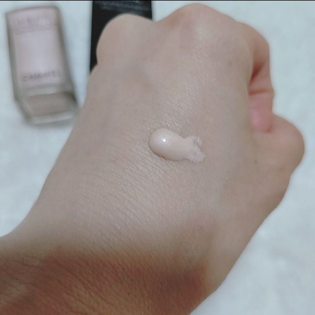 ル ブラン ロージー ドロップス/CHANEL/リキッドハイライトを使ったクチコミ(2枚目)