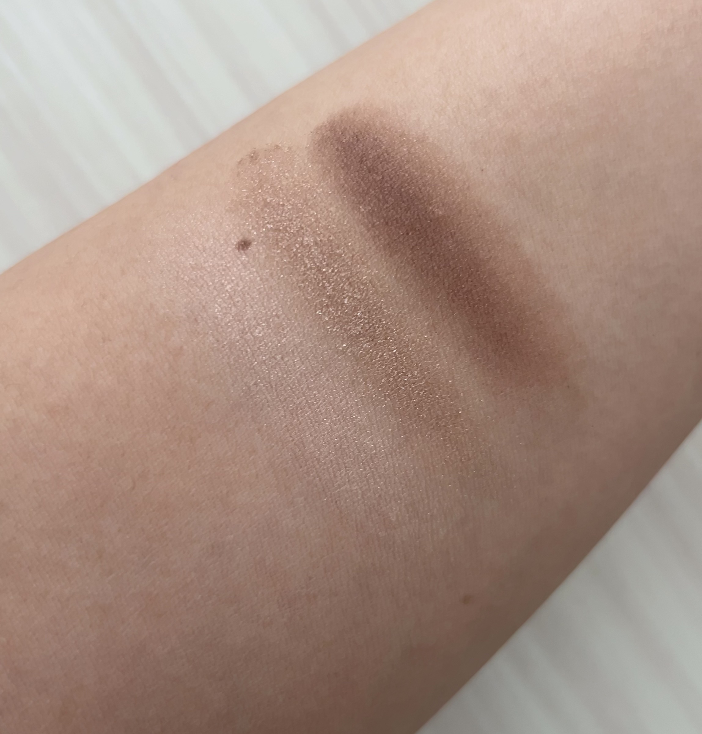 トーンアップアイシャドウ 11 トープブラウン/CEZANNE/アイシャドウパレットを使ったクチコミ（3枚目）