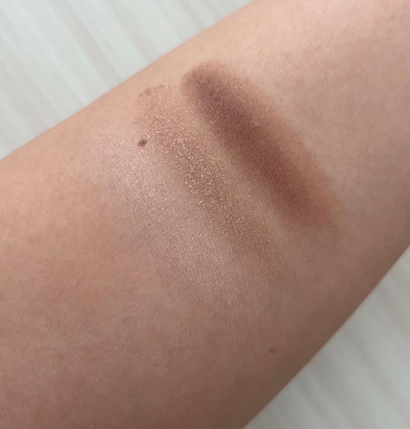 トーンアップアイシャドウ/CEZANNE/アイシャドウパレットを使ったクチコミ(3枚目)