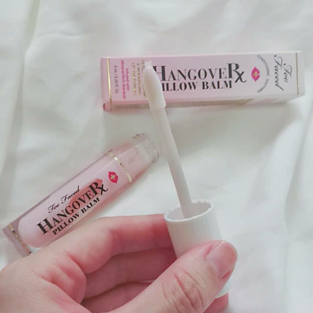 ～トゥー フェイスド ハングオーバー～ ピロー バーム リップ トリートメント/Too Faced/リップ美容液を使ったクチコミ（2枚目）