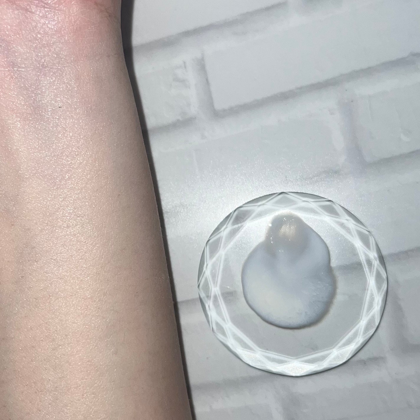 皮脂テカリ防止下地/CEZANNE/化粧下地を使ったクチコミ(2枚目)