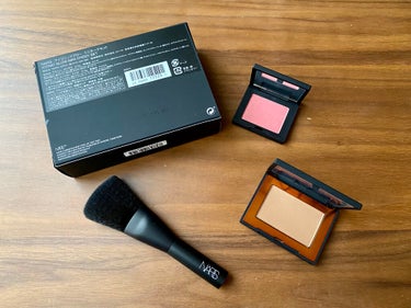 アイコニックグロー ミニチークセット/NARS/メイクアップキットを使ったクチコミ（2枚目）