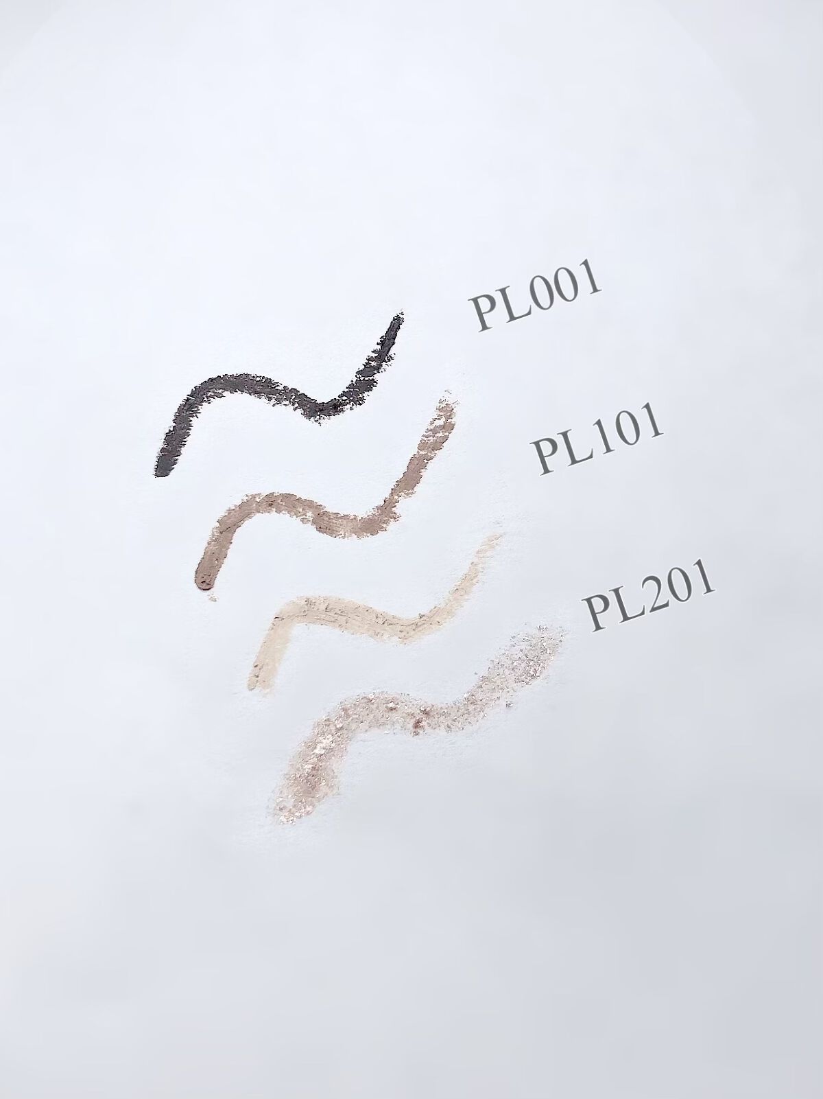 アイデザイニングペンシルライナー/BLACK ROUGE/ペンシルアイライナーを使ったクチコミ（2枚目）