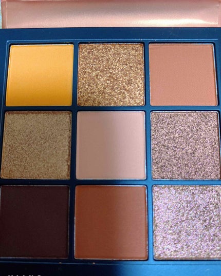 Obsessions Eyeshadow Palette/Huda Beauty/アイシャドウパレットを使ったクチコミ(1枚目)